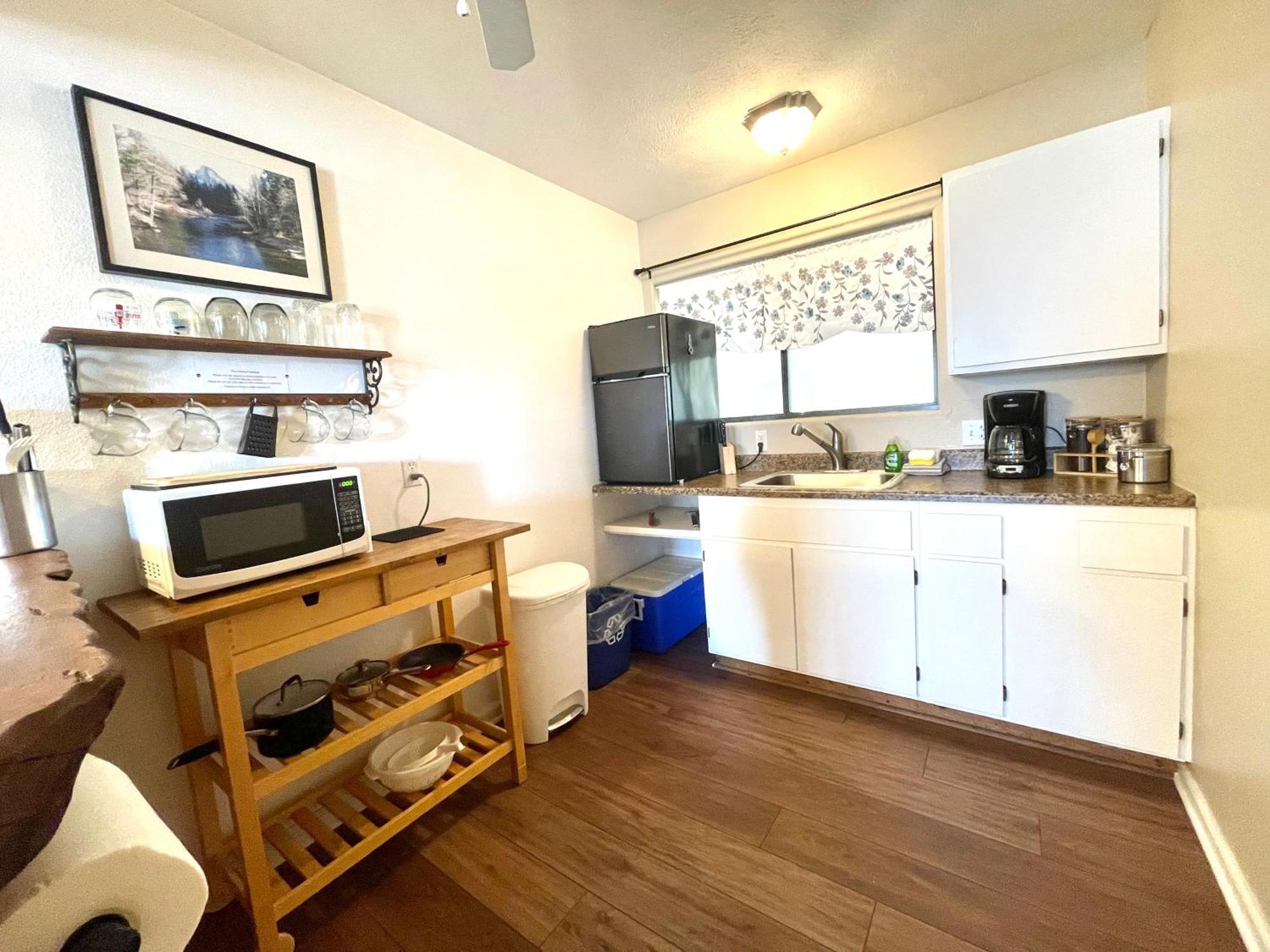 Sierra Mountain Lodge - Vacation Rentals - Yosemite Авани Экстерьер фото