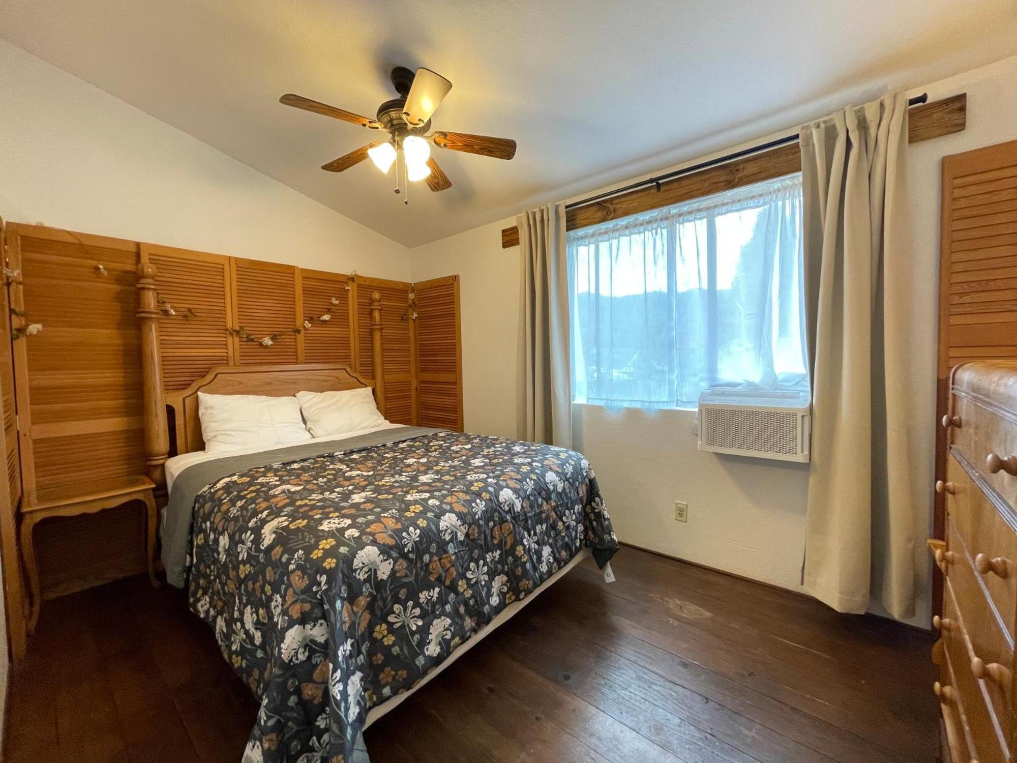 Sierra Mountain Lodge - Vacation Rentals - Yosemite Авани Экстерьер фото