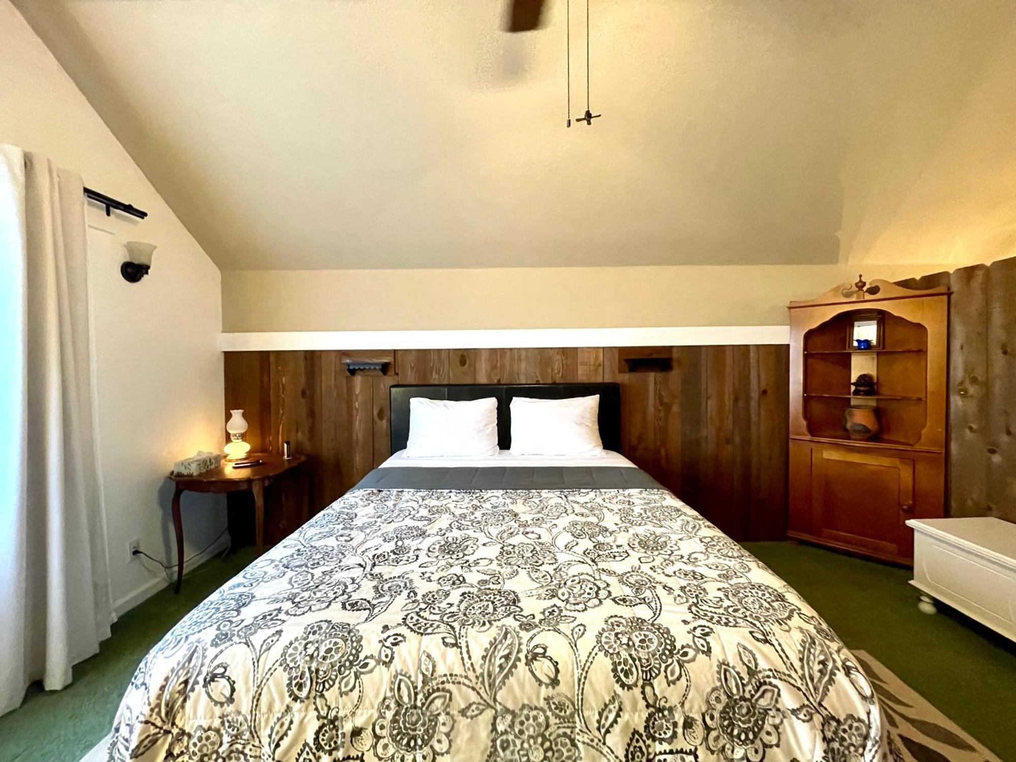 Sierra Mountain Lodge - Vacation Rentals - Yosemite Авани Экстерьер фото