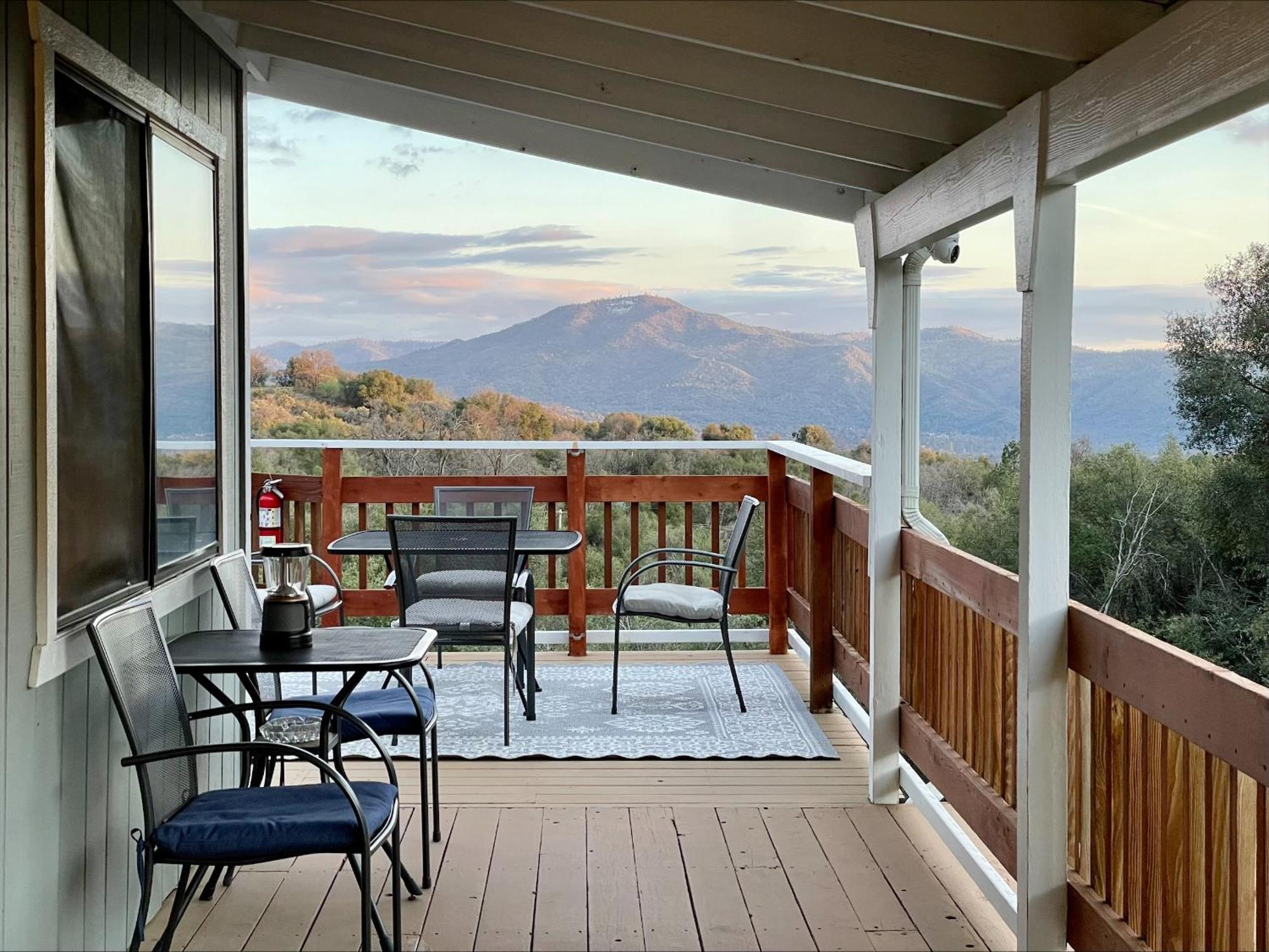 Sierra Mountain Lodge - Vacation Rentals - Yosemite Авани Экстерьер фото