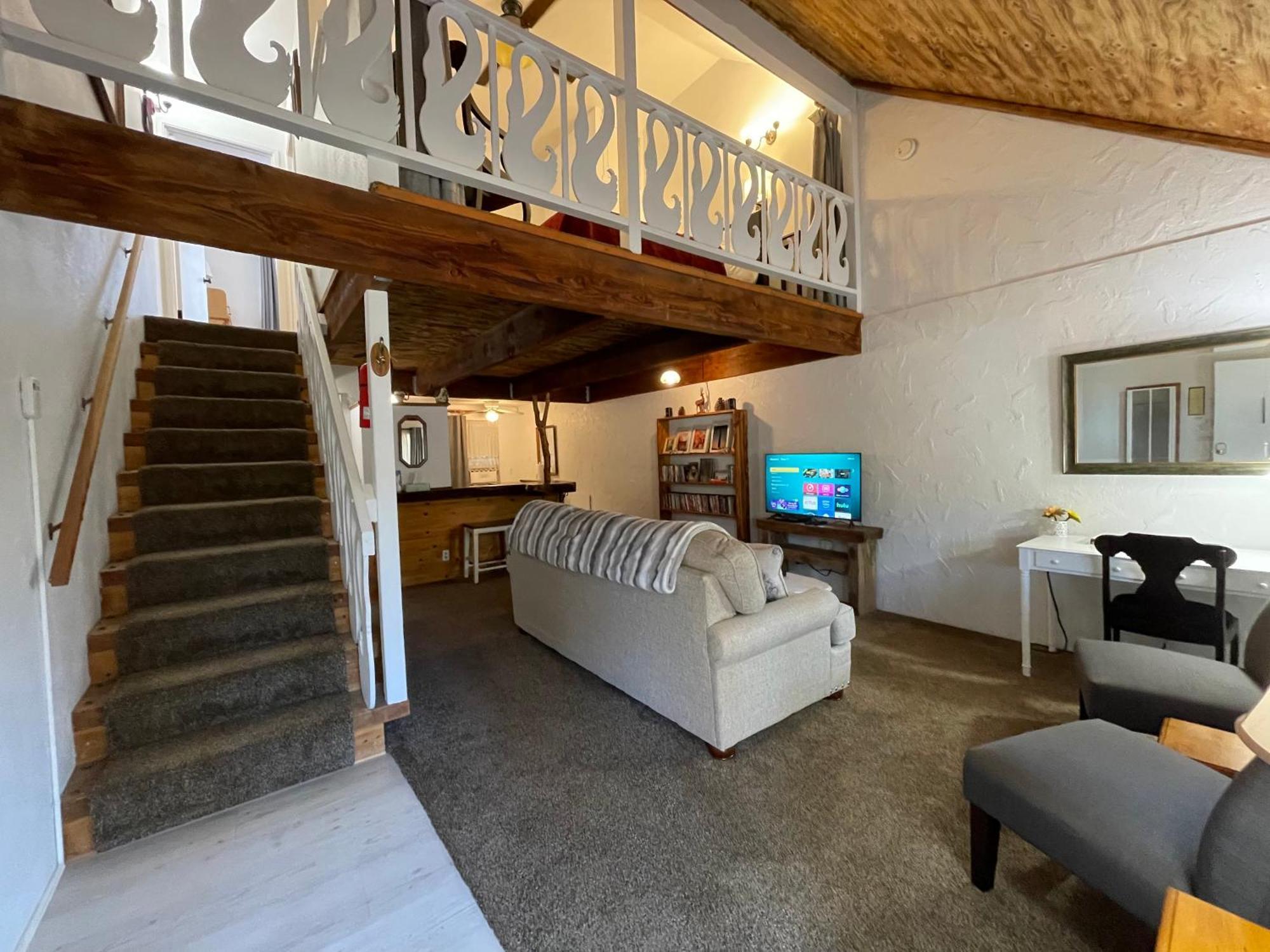 Sierra Mountain Lodge - Vacation Rentals - Yosemite Авани Экстерьер фото